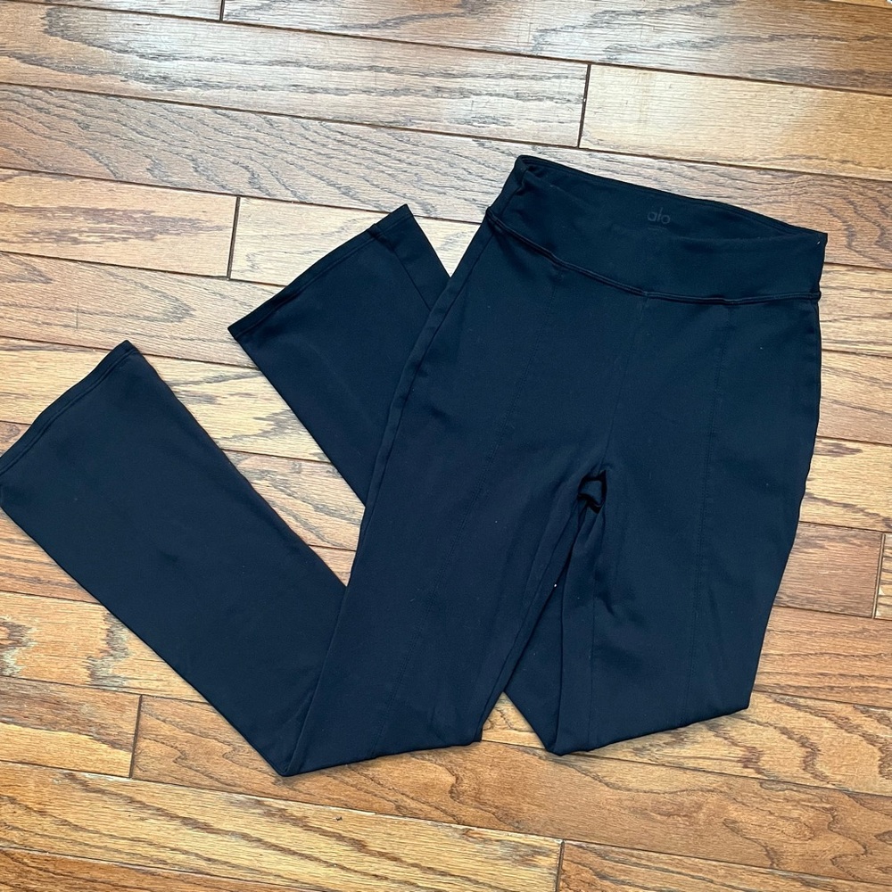 ALO 7/8 High Waist Flutter Leggings
